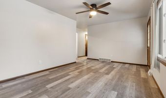 1726 SW 9th Ave, Aberdeen, SD 57401