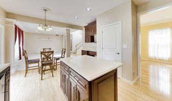 501 Tuscany Dr, Algonquin, IL 60102