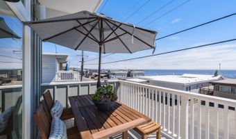 621 Beach Dr, Aptos, CA 95003