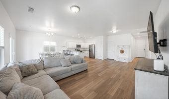 13736 Alyssum Way, Armona, CA 93202