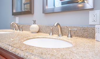 3 BAY VISTA Dr, Berlin, MD 21811