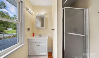 196 Spruce St, Badin, NC 28009