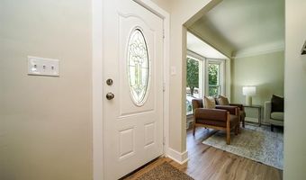 8076 Winona Ave, Allen Park, MI 48101