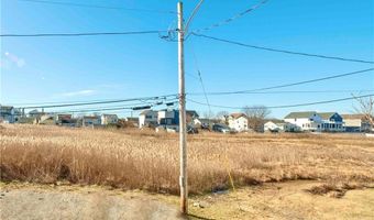 29 Chetwood St, Milford, CT 06460