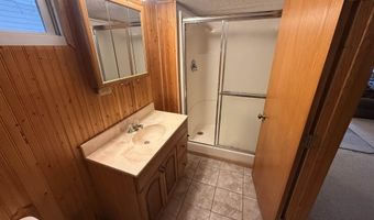 136 Rohr St, Arnolds Park, IA 51331