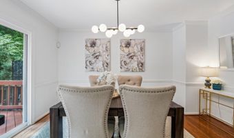 5914 LANGTON Dr, Alexandria, VA 22310