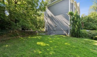 2354 N QUEBEC St, Arlington, VA 22207