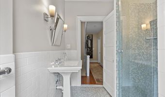 2816 27TH St NW, Washington, DC 20008