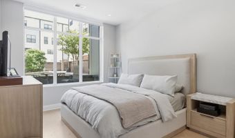925 FAIRFAX St N 102, Alexandria, VA 22314