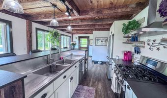 274 E Washington Rd, Bradford, NH 03221