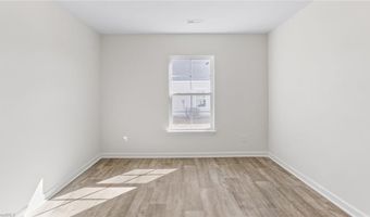 1006 Slingshot Ct, Archdale, NC 27263