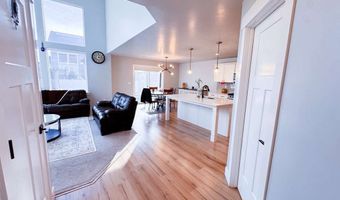 977 W BRENNAN St, Bluffdale, UT 84065