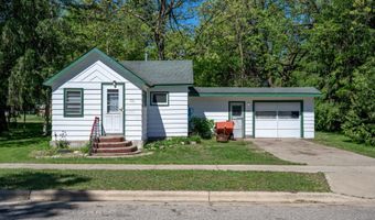 221 N Cedar St, Adams, WI 53910