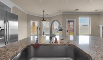 3212 Wendy Ln, Altus, OK 73521