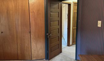 709 N St, Aurora, NE 68818