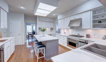 1923 Eastridge Dr, Arkansas City, KS 67005