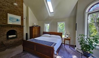 5 Hillwinds North Rd, Brattleboro, VT 05301