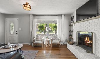 922 Palmer Rd, Columbus, OH 43212