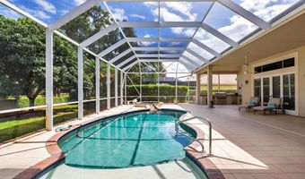 594 N Country Club Dr, Atlantis, FL 33462