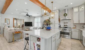 110 State St, Bay St. Louis, MS 39520