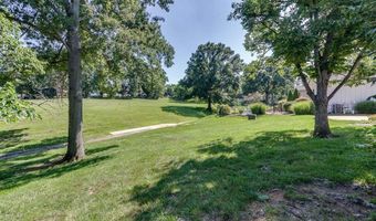 713 Barham Down Dr, Ballwin, MO 63011