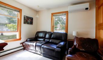 671 Essex St, Bangor, ME 04401