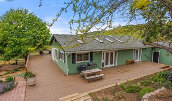 2140 N Valley View Rd, Ashland, OR 97520