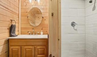 81 Driftwood Dr, Blakeslee, PA 18610