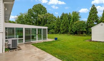 100 CARROLL Dr, Annapolis, MD 21403