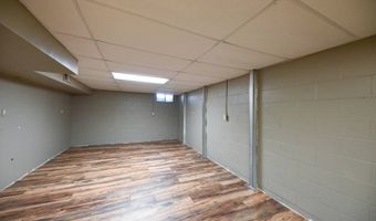 720 10th St, Beaver City, NE 68926