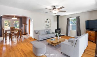 1820 Orchard St, Santa Rosa, CA 95404