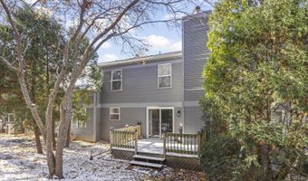 903 Old Oak Cir, Algonquin, IL 60102