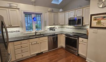 46 Stetson Pl 46, Danbury, CT 06811