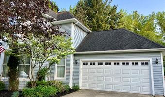 203 Randwood Dr, Amherst, NY 14068