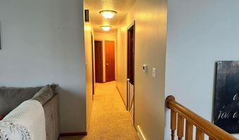 850 E Mill St, Akron, IA 51001