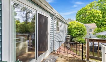 11 Hartlawn Rd, Boston, MA 02132