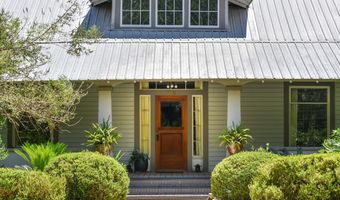 160 Ave C, Apalachicola, FL 32320