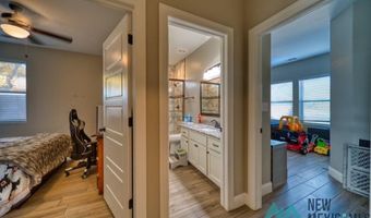 2105 Hillcrest St, Carlsbad, NM 88220