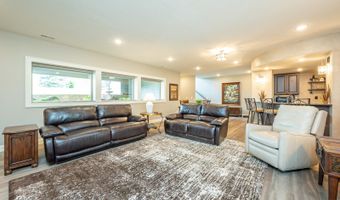2315 14th St SW, Altoona, IA 50009