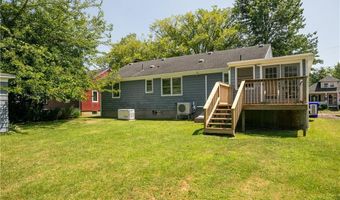 61 Richmond St, Bristol, RI 02809