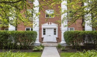 809 E Miner St 1B, Arlington Heights, IL 60004