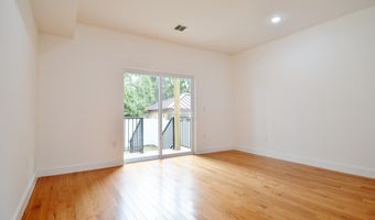 92 W 6TH St 2, Bayonne, NJ 07002