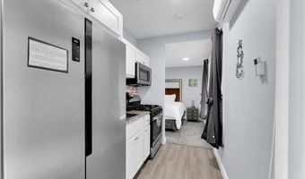 797 E Market St 220, Akron, OH 44305