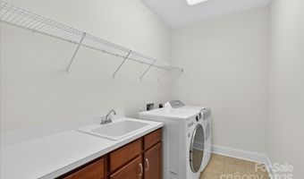 6615 Springs Mill Rd, Charlotte, NC 28277