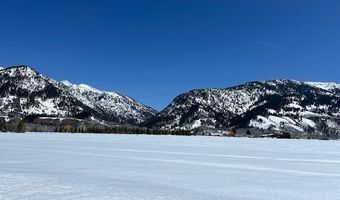 100 STRAWBERRY CREEK PRIVATE Rd, Bedford, WY 83112