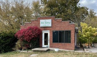 503 Benton Ave W, Albia, IA 52544