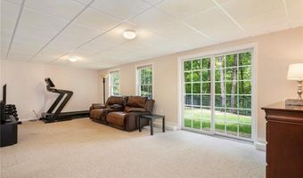 4 Morning Star Ct, Lincoln, RI 02865