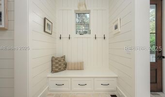 15 Hunting Lodge Rd, Bluffton, SC 29910