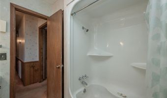 221 Greenland Rd, Anderson, SC 29626