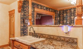 701 S 6th St, Chickasha, OK 73018